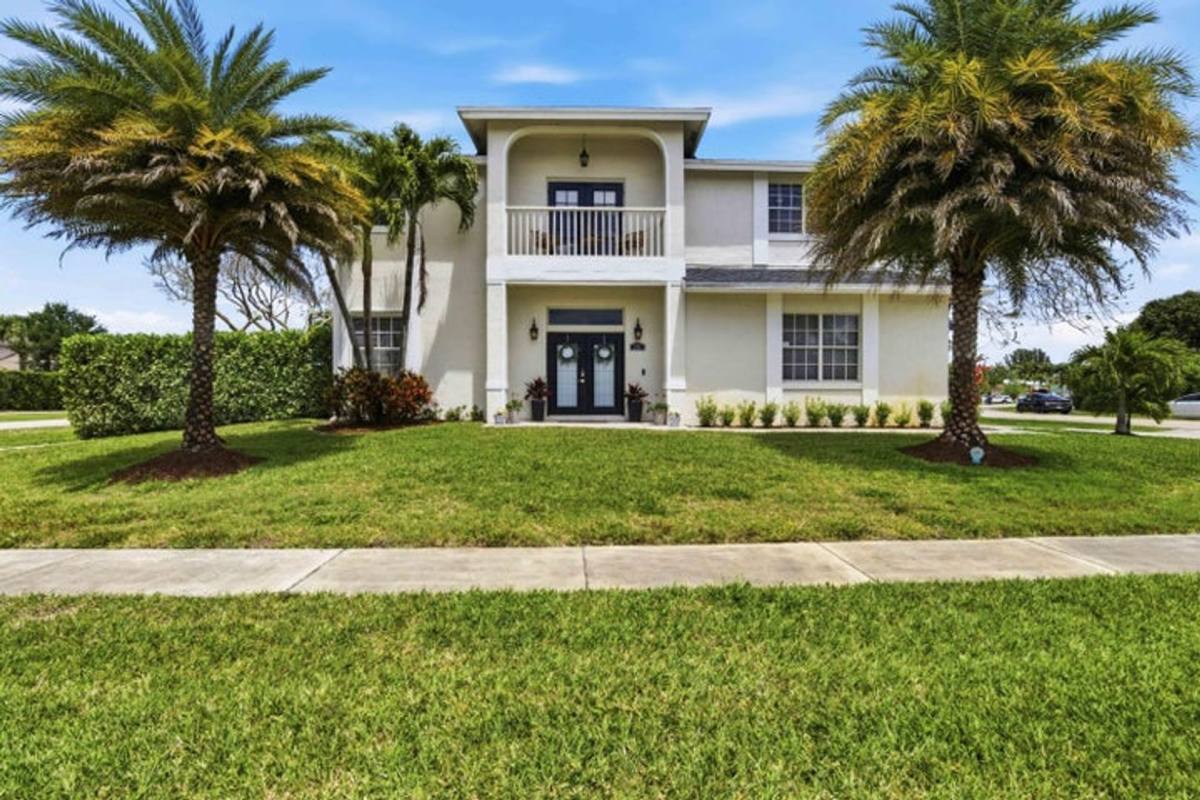 House for rent at 101 Mill Pond Lane, West Palm Beach, FL 33411