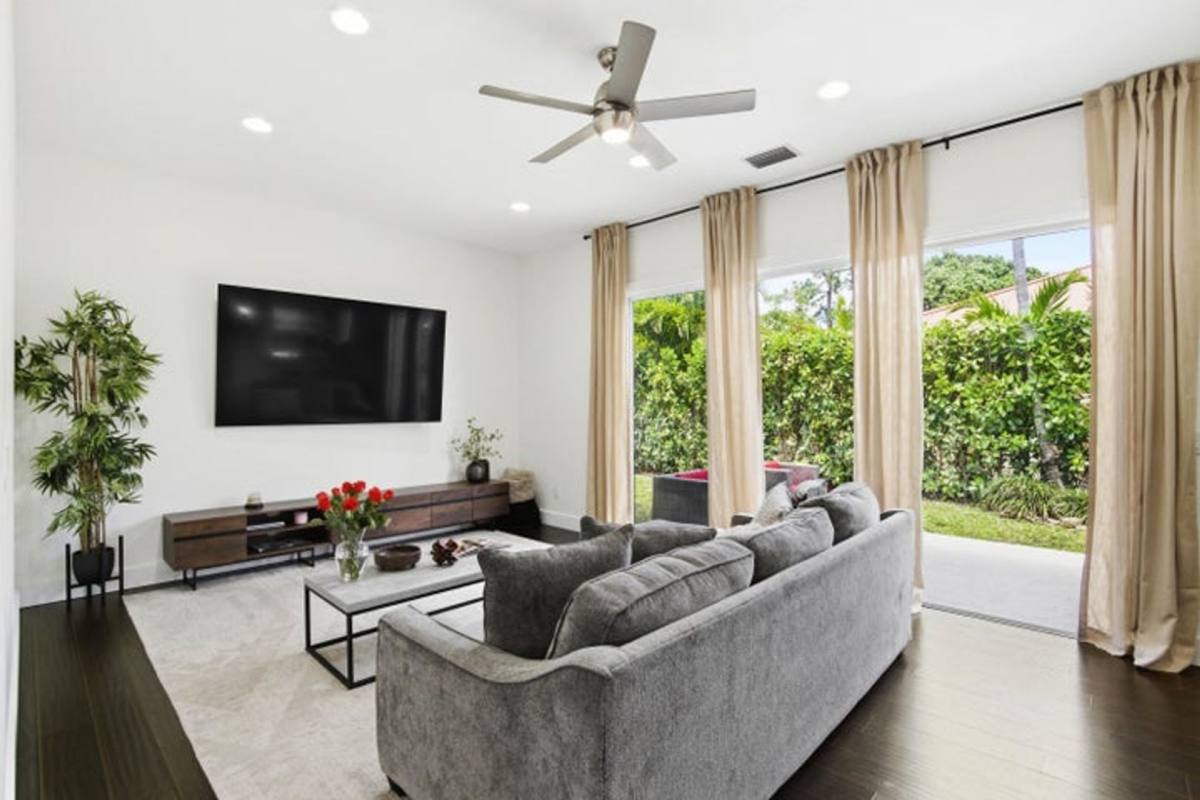 House for rent at 101 Mill Pond Lane, West Palm Beach, FL 33411