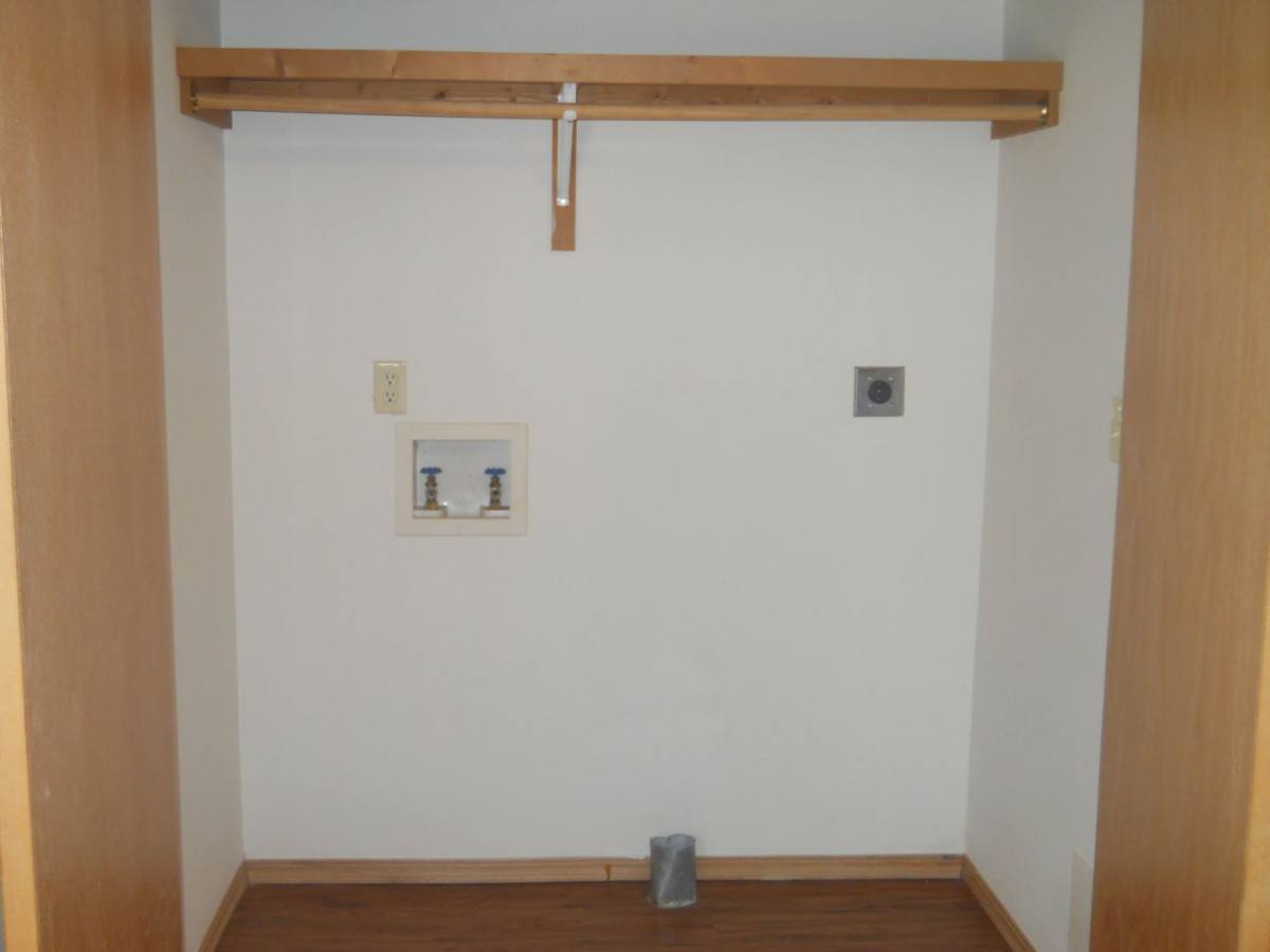 Apartment for rent at 256 E Erie, Springfield, MO 65807