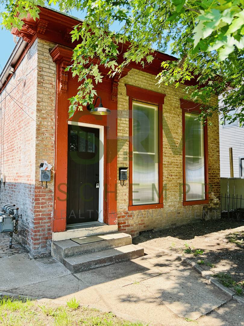 Apartment for rent at 2722 Portland Ave, Louisville, KY 40212