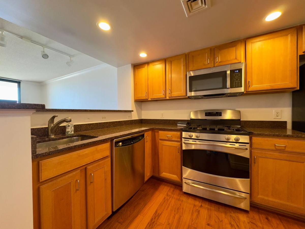 Apartment for rent at 414 Water St, Baltimore, MD 21202