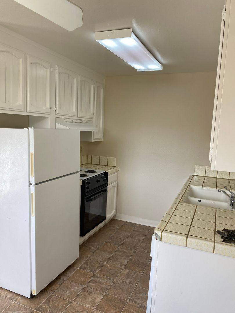 Apartment for rent at 403 Roosevelt Ave, Sunnyvale, CA 94085