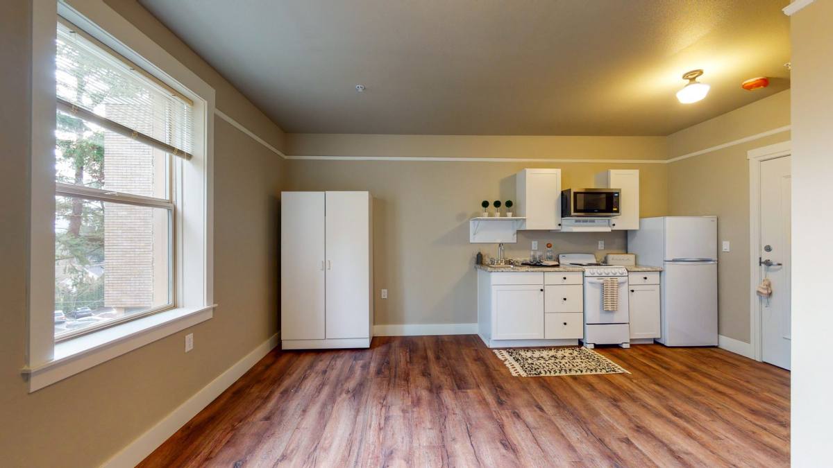Apartment for rent at 1020 SE 60th Ave, Portland, OR 97215