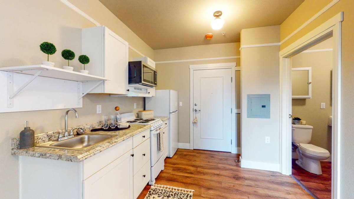 Apartment for rent at 1020 SE 60th Ave, Portland, OR 97215