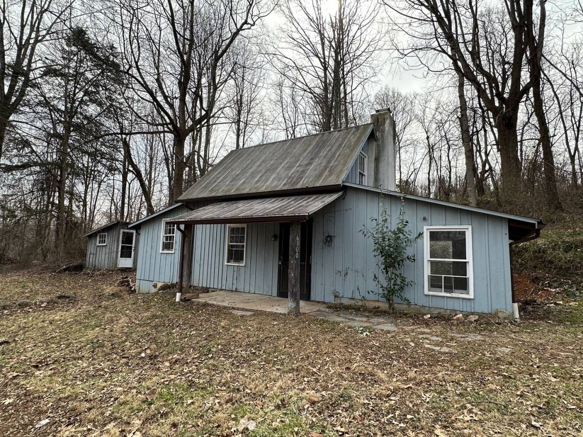 Apartment for rent at 6270-6300 Patterson Mill Woods, Crozet, VA 22932