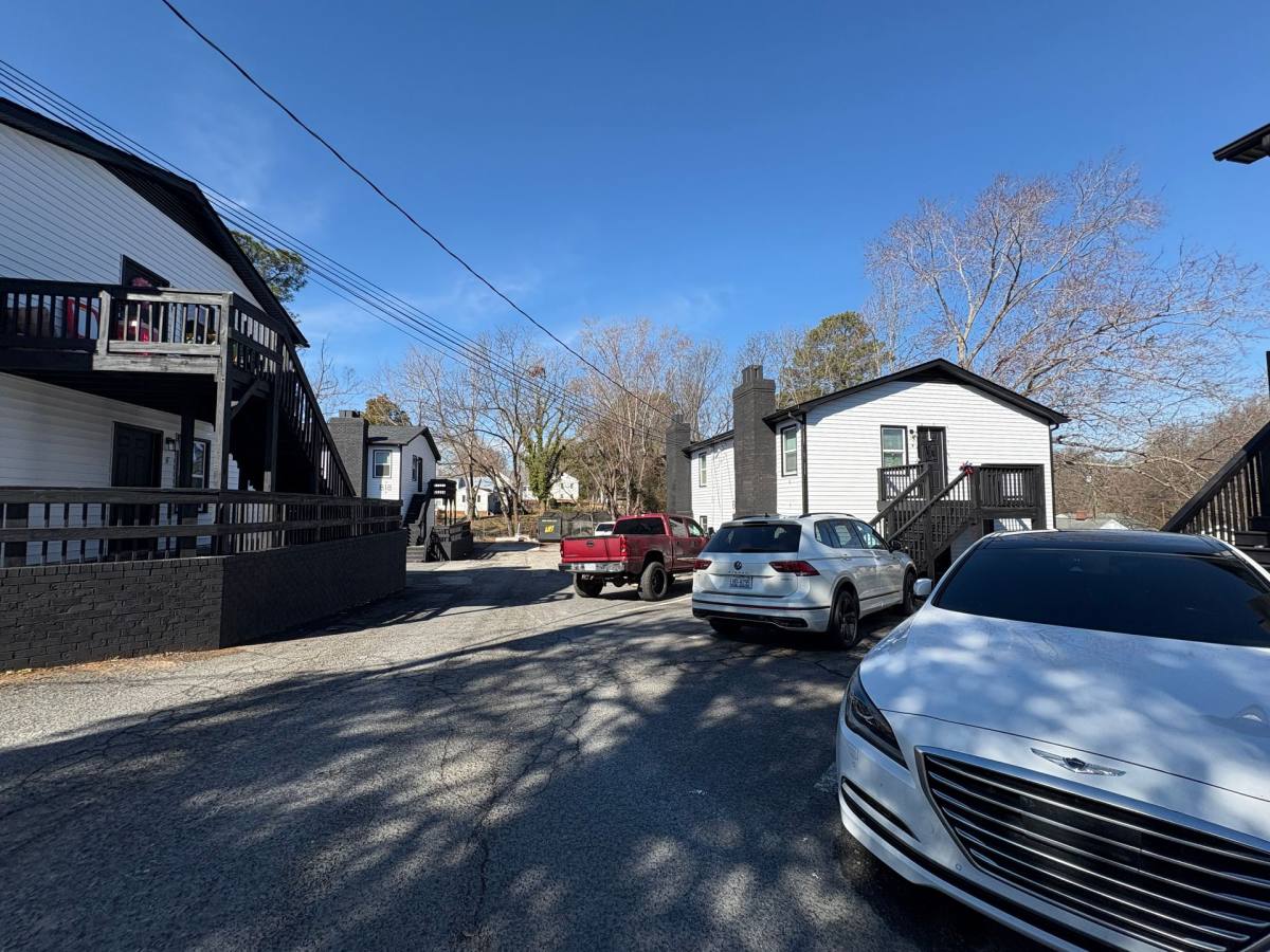 Apartment for rent at 508 & 510 Uwharrie St, Asheboro, NC 27203