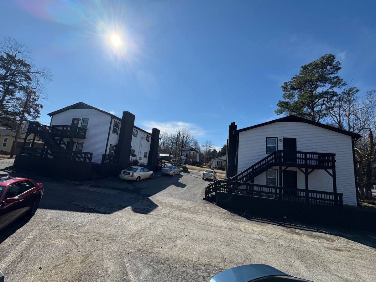 Apartment for rent at 508 & 510 Uwharrie St, Asheboro, NC 27203