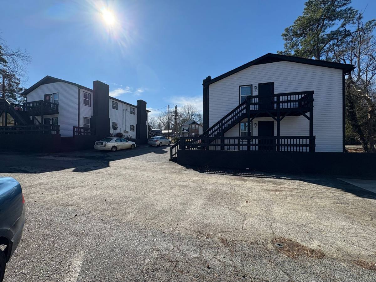Apartment for rent at 508 & 510 Uwharrie St, Asheboro, NC 27203