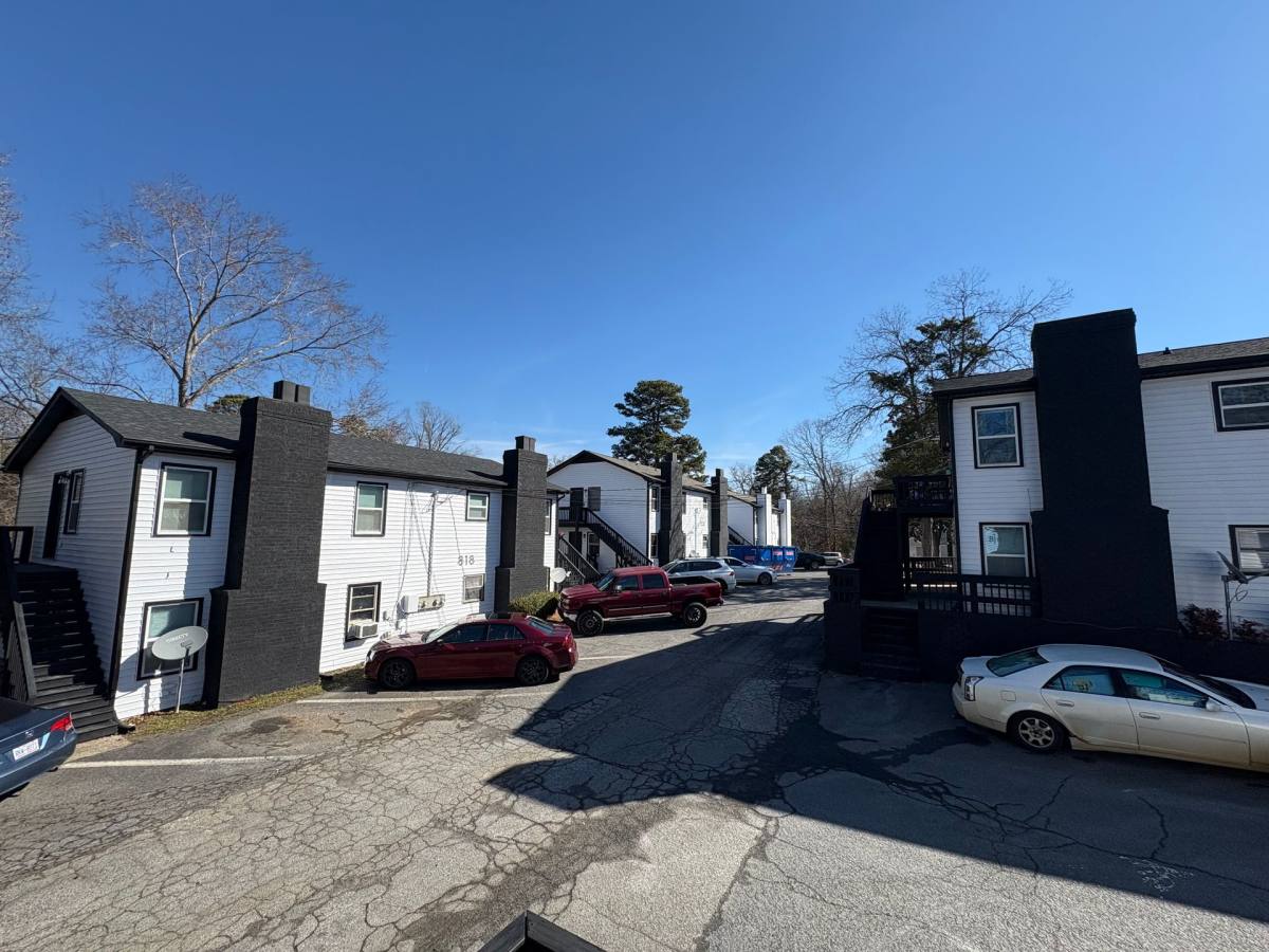 Apartment for rent at 508 & 510 Uwharrie St, Asheboro, NC 27203