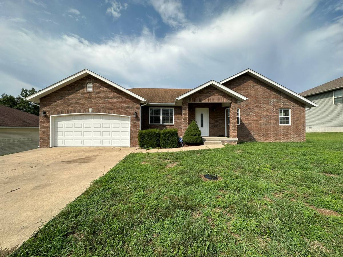 House for rent at 16324 Heartland, Saint Robert, MO 65584