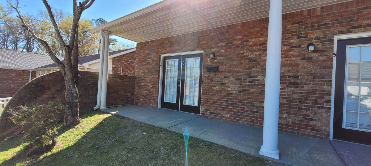 Apartment for rent at 609 S Lake Dr, Lexington, SC 29072