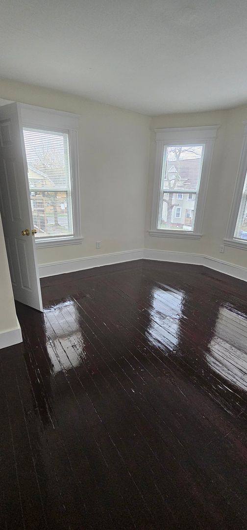 Apartment for rent at 11-15 Fairmount St, Springfield, MA 01108