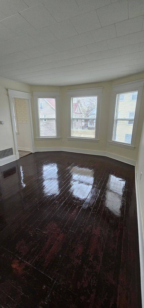 Apartment for rent at 11-15 Fairmount St, Springfield, MA 01108