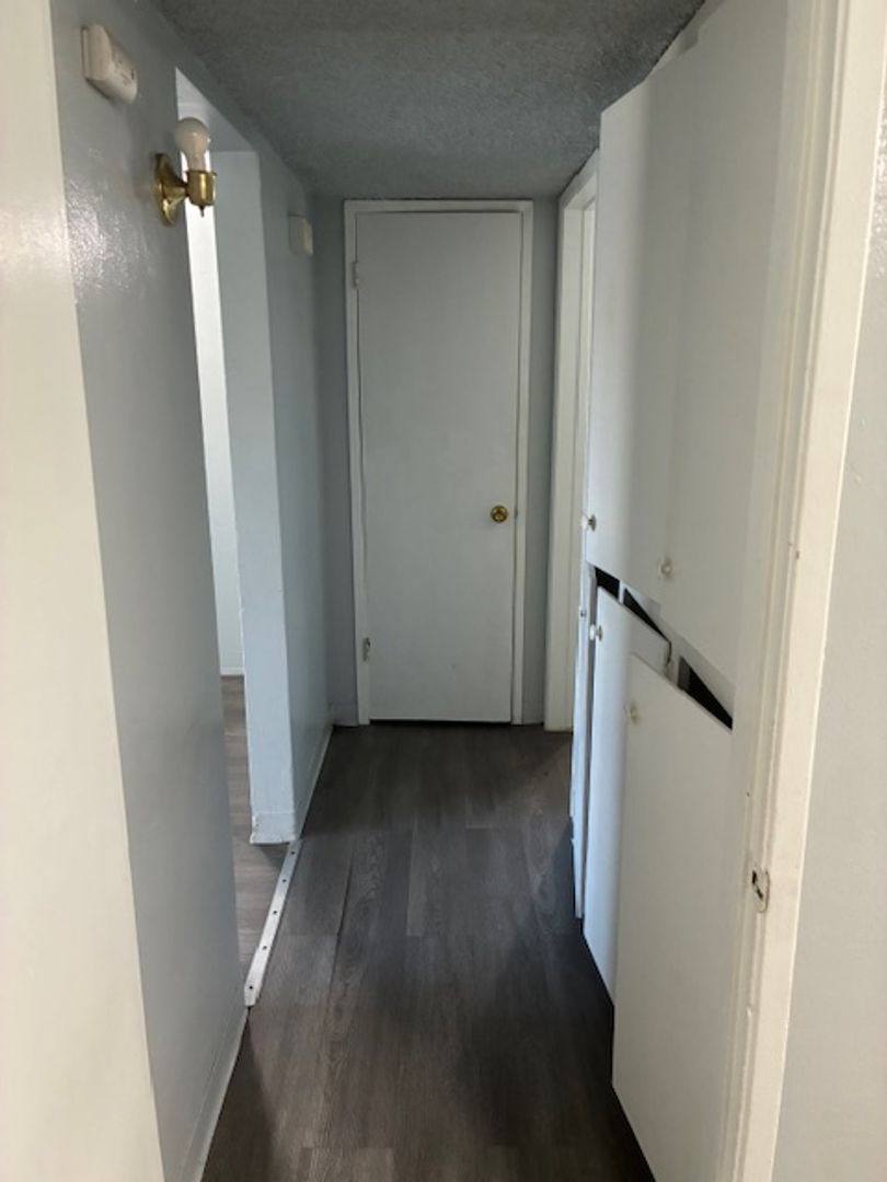 Apartment for rent at 3143 S H St, Bakersfield, CA 93304