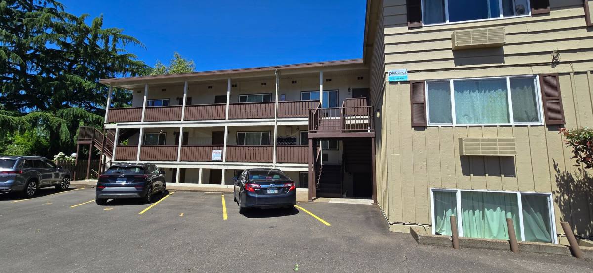 Apartment for rent at 804 NE 2nd St, Corvallis, OR 97330