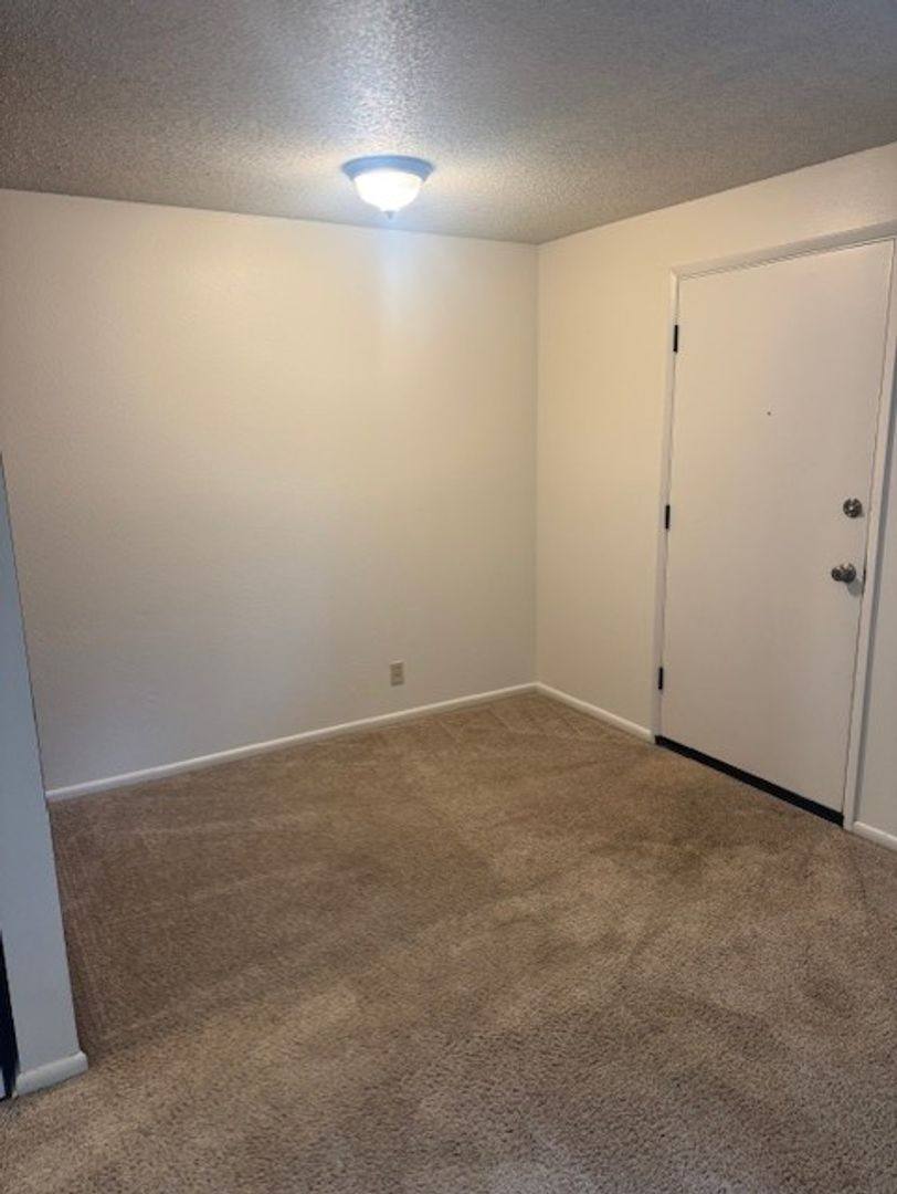 Apartment for rent at 804 NE 2nd St, Corvallis, OR 97330