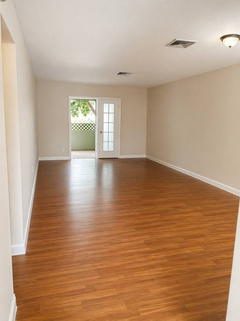 Apartment for rent at 4315 - 4317 Cocoanut Rd, West Palm Beach, FL 33406