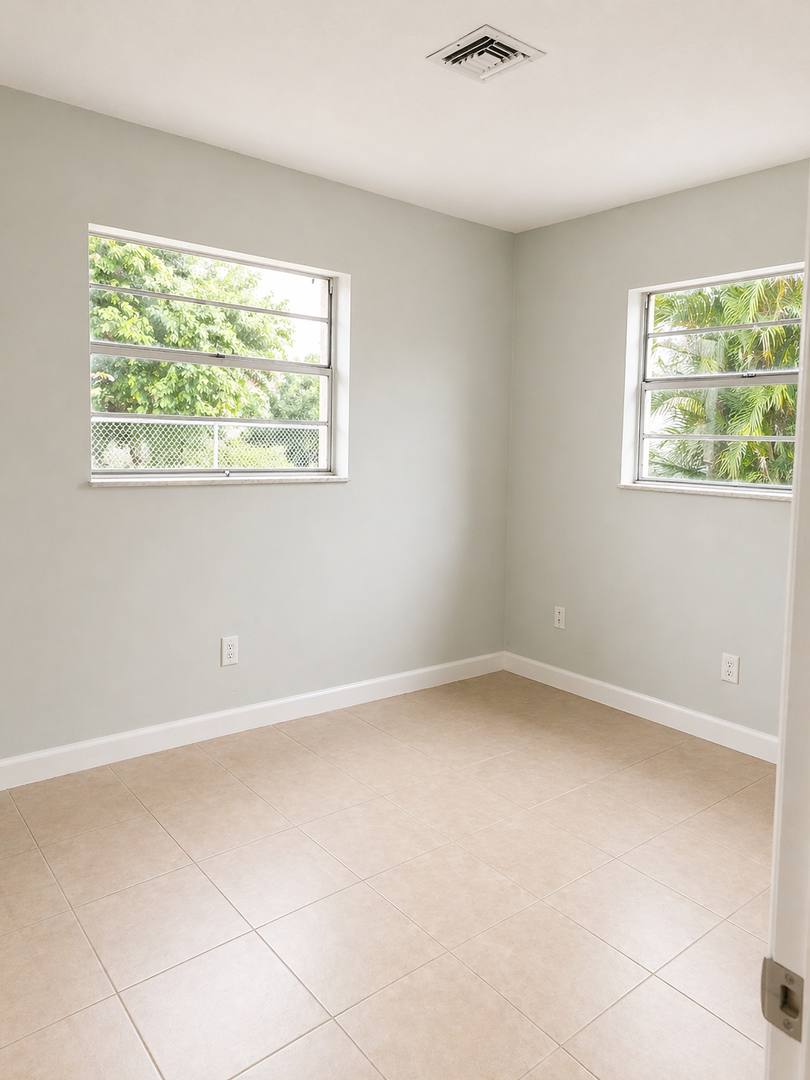 Apartment for rent at 4315 - 4317 Cocoanut Rd, West Palm Beach, FL 33406