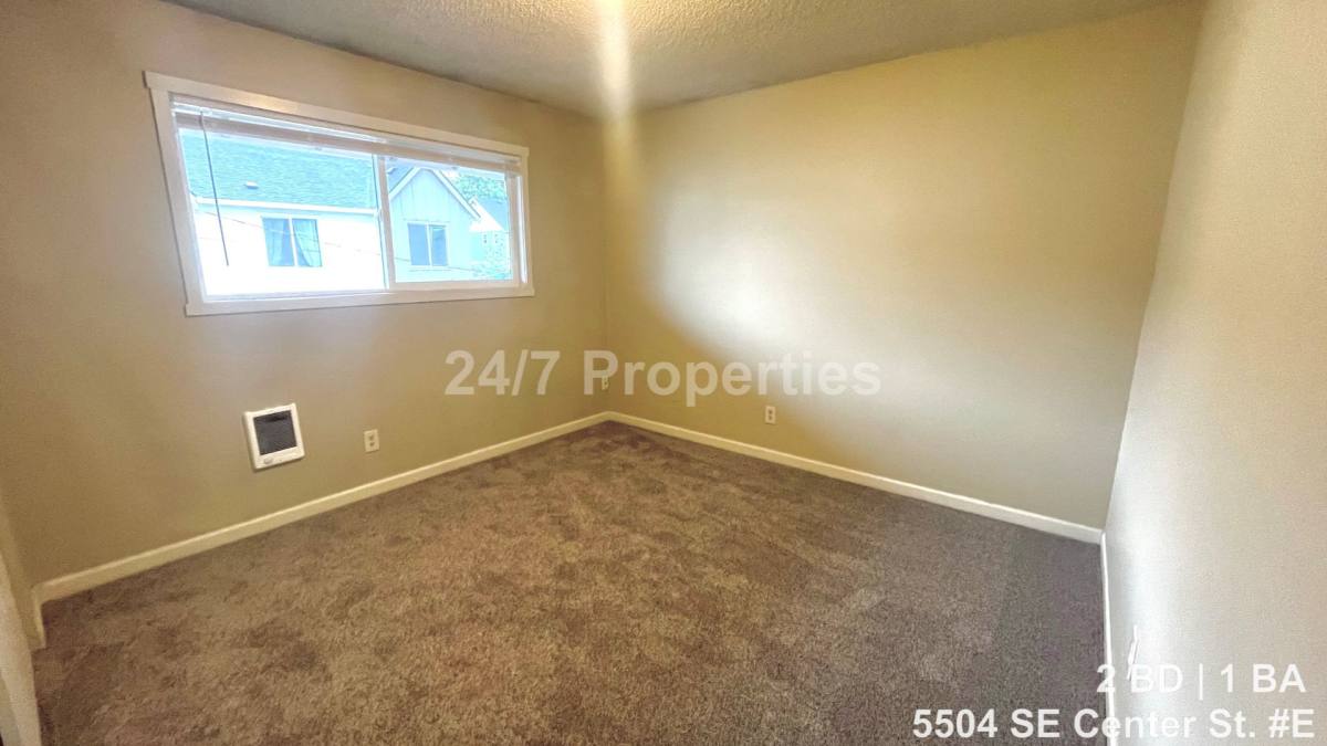 Apartment for rent at 5504 SE Center St, Portland, OR 97206