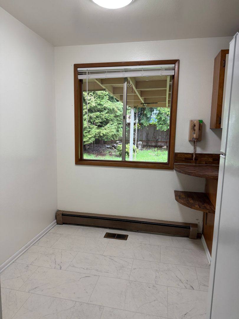 House for rent at 6515 SE Aspen St, Portland, OR 97222