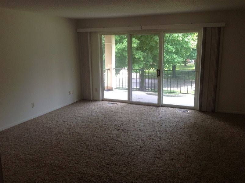 Apartment for rent at 5404 Cresthaven, Toledo, OH 43614