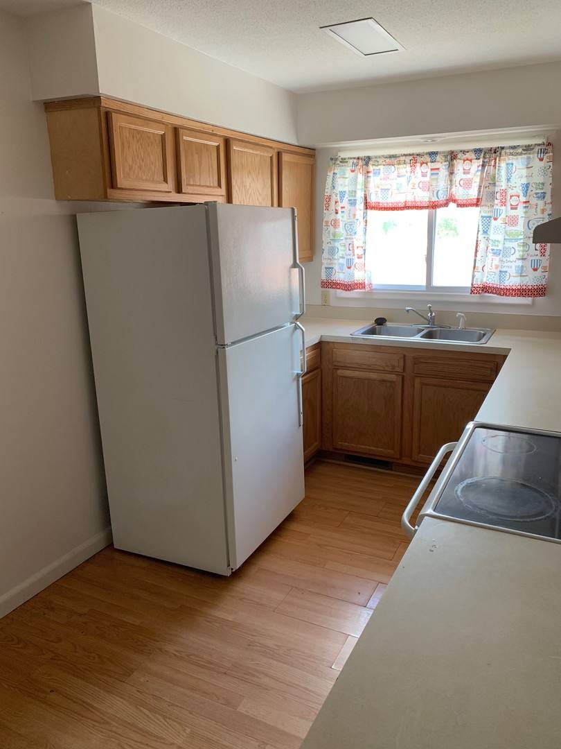 Apartment for rent at 5404 Cresthaven, Toledo, OH 43614