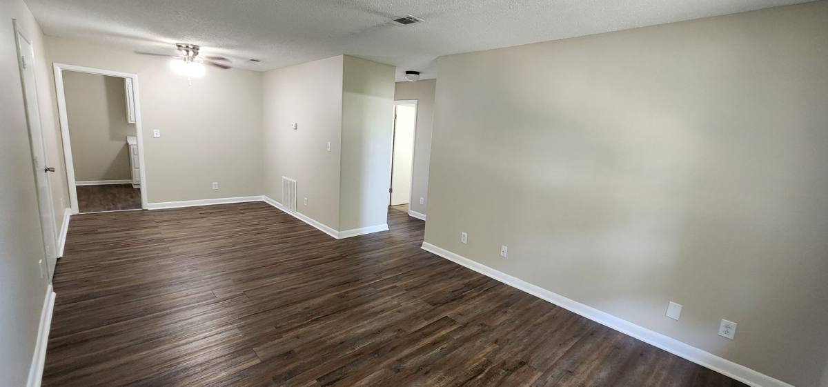 Apartment for rent at 1057 N Main St, Arab, AL 35016