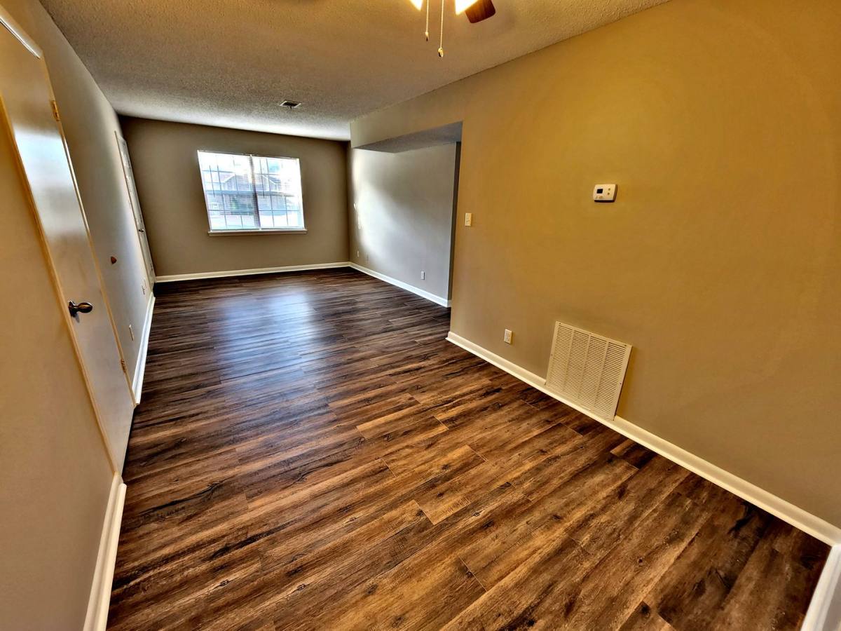 Apartment for rent at 1057 N Main St, Arab, AL 35016