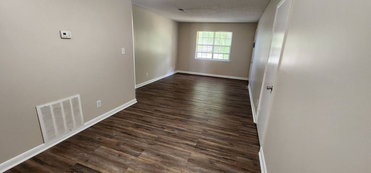 Apartment for rent at 1057 N Main St, Arab, AL 35016