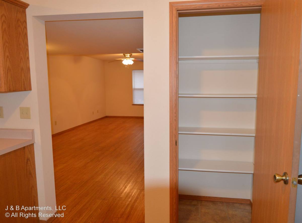 Apartment for rent at 20309 Skyview Dr, Waynesville, MO 65583