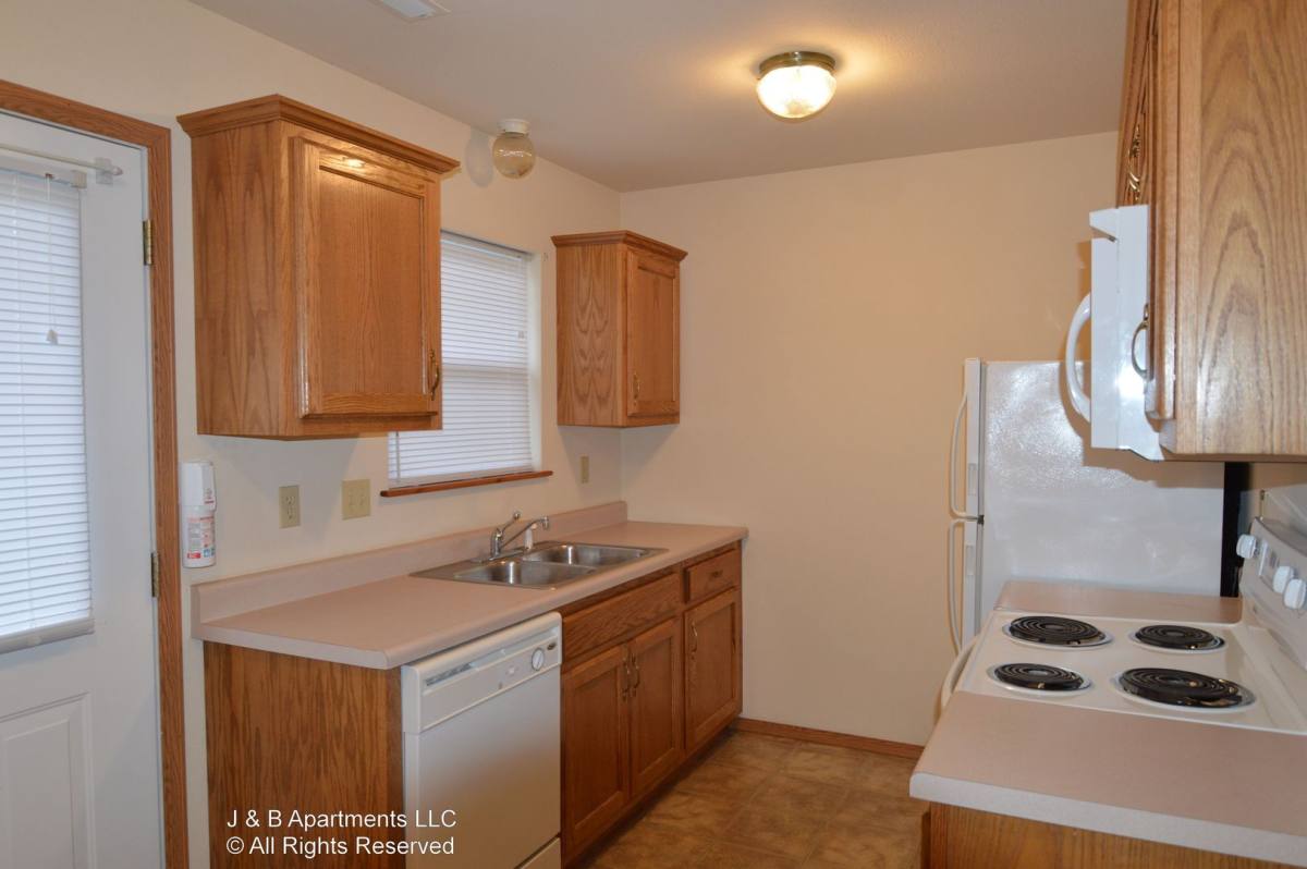 Apartment for rent at 20309 Skyview Dr, Waynesville, MO 65583
