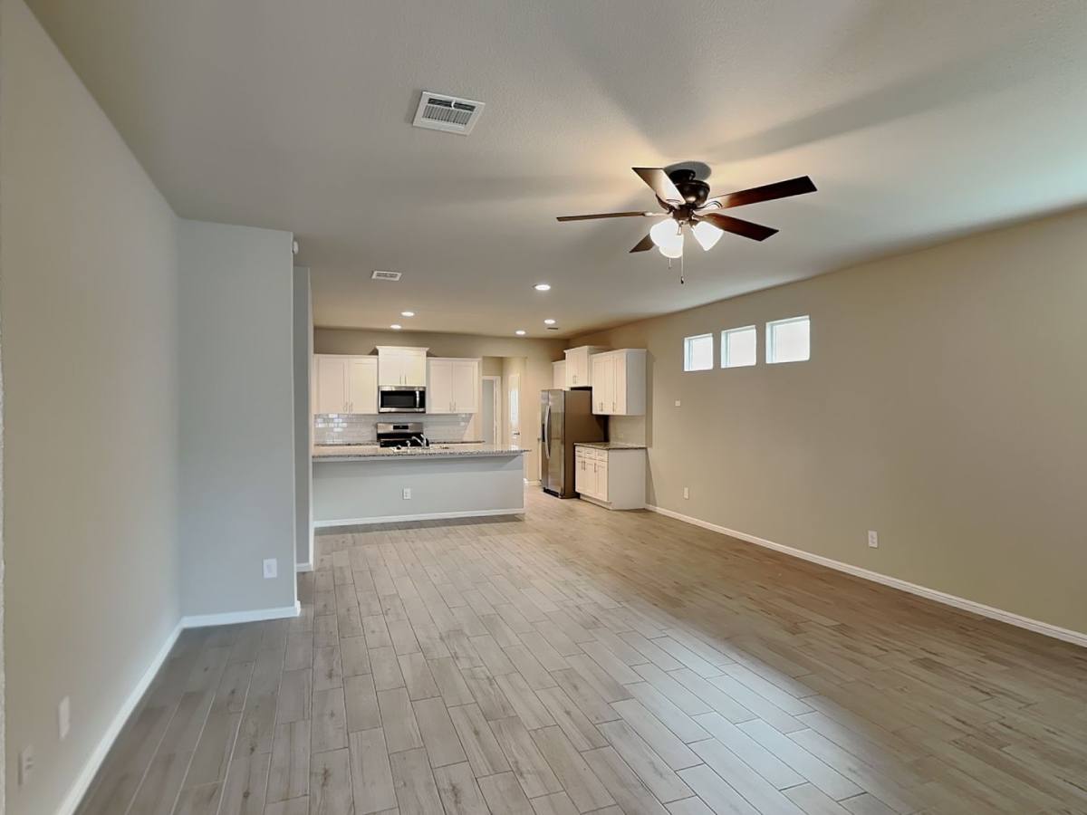 House for rent at 6721 Lake Overlook Dr, Fort Worth, TX 76135