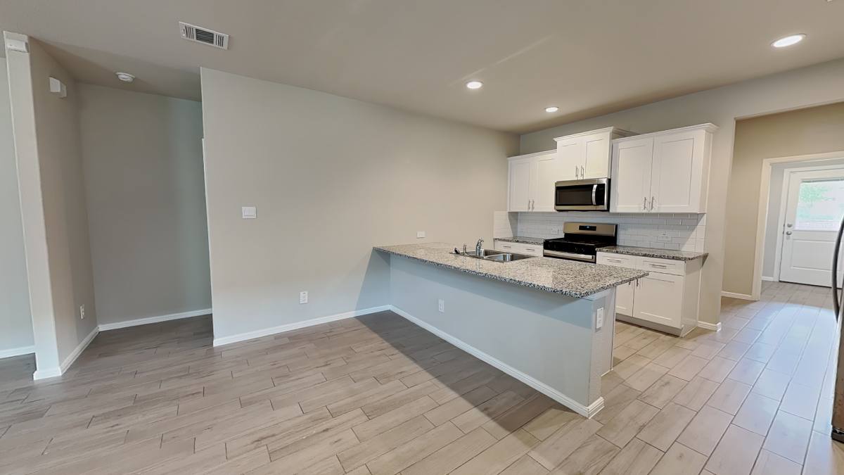 House for rent at 6721 Lake Overlook Dr, Fort Worth, TX 76135