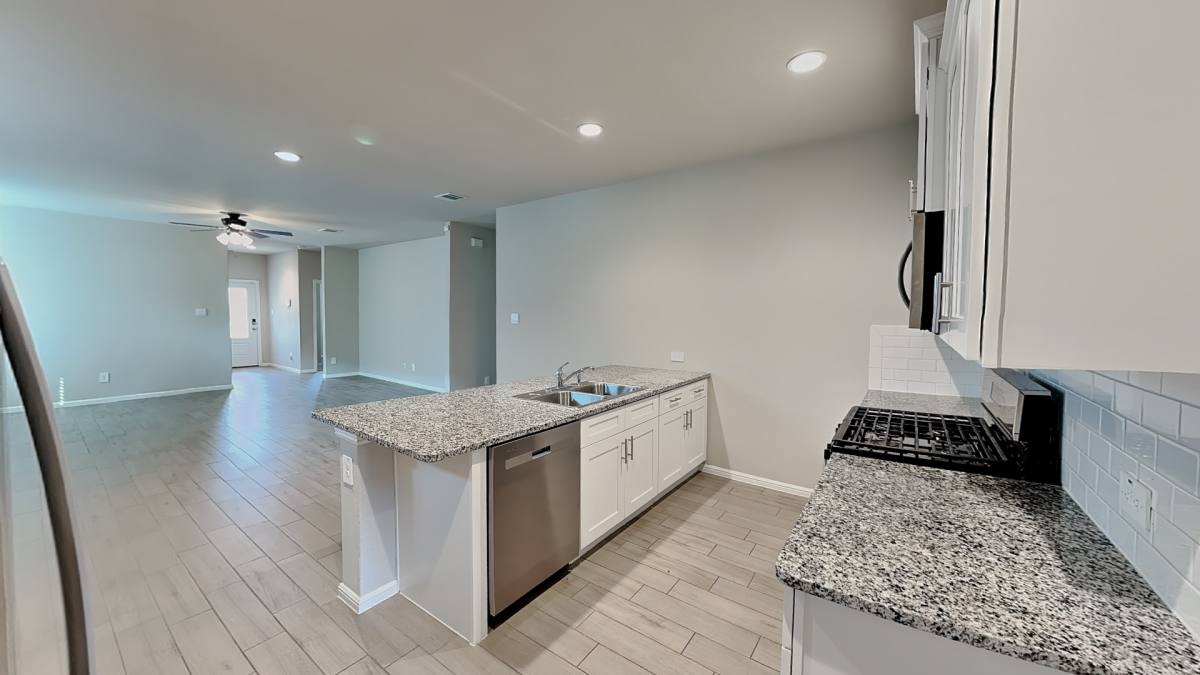 House for rent at 6721 Lake Overlook Dr, Fort Worth, TX 76135