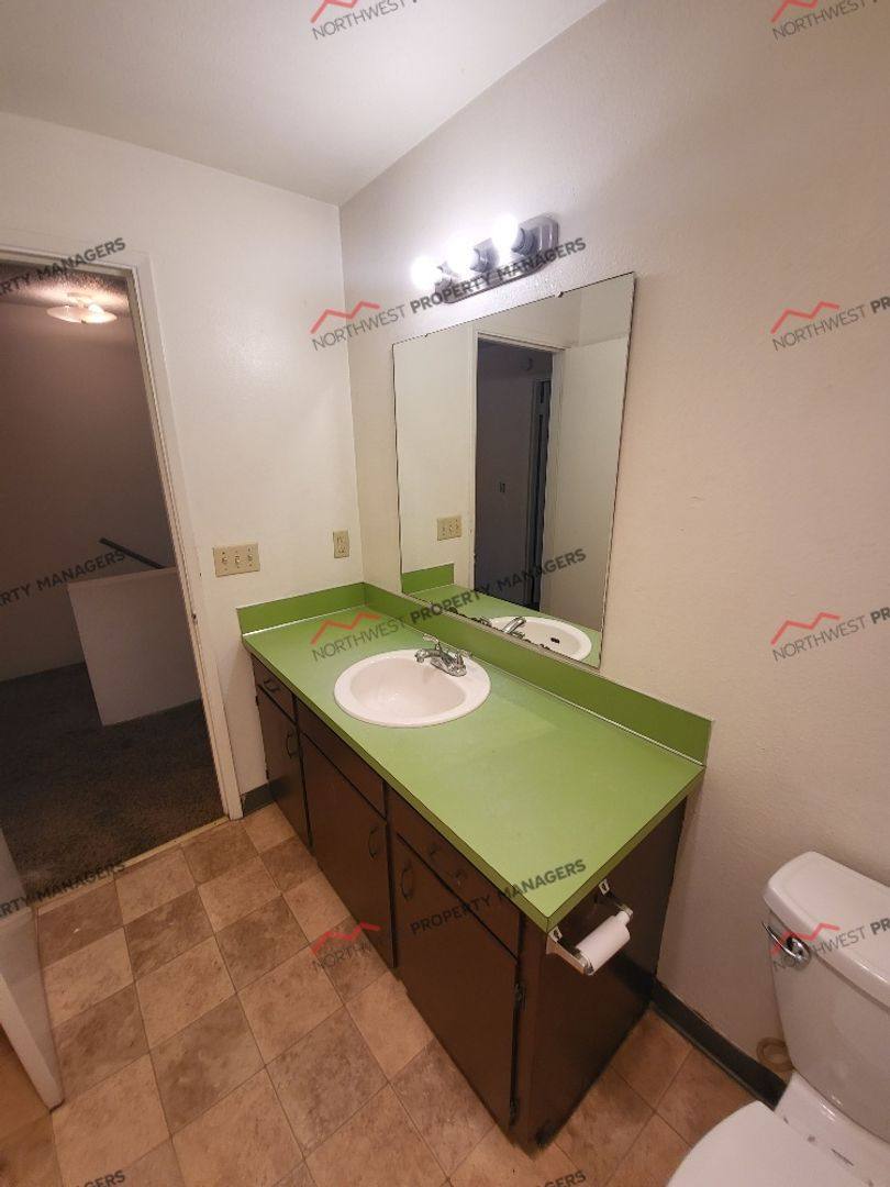 Apartment for rent at 197 3rd St E, Onalaska, WA 98570