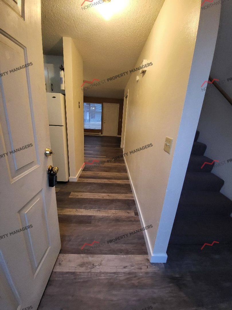 Apartment for rent at 197 3rd St E, Onalaska, WA 98570
