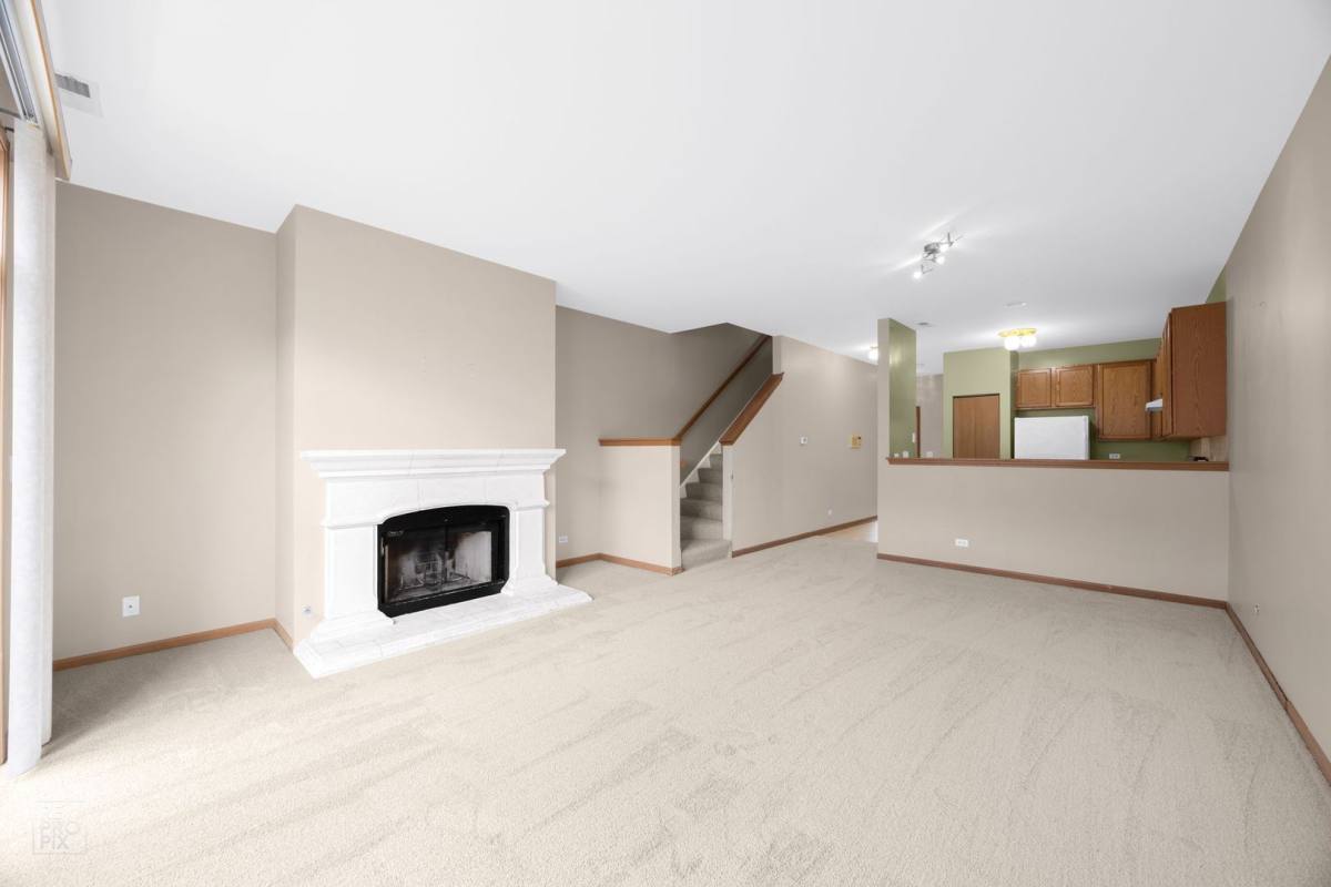Townhouse for rent at 2843 Falling Waters Dr, Lake Villa, IL 60046