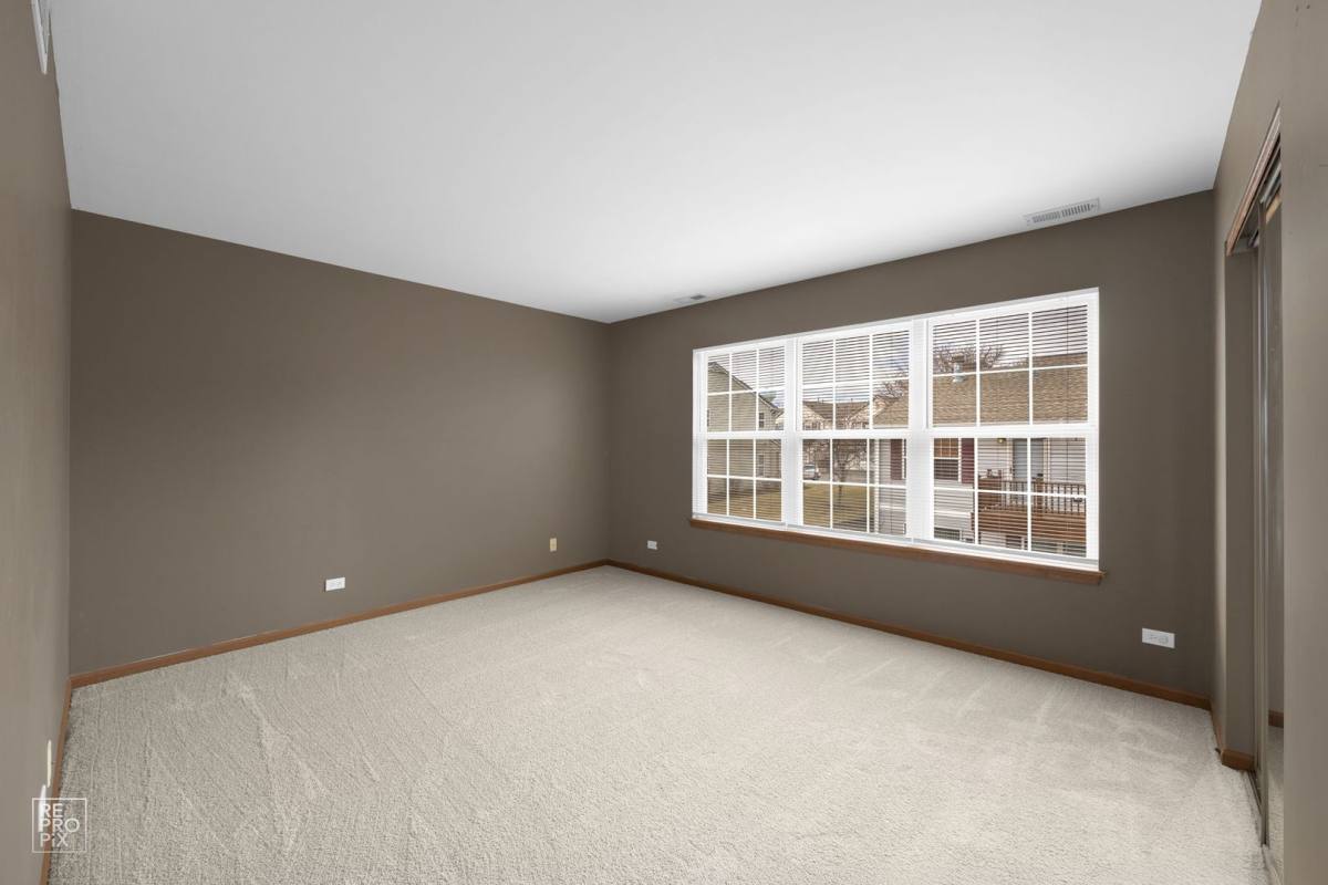 Townhouse for rent at 2843 Falling Waters Dr, Lake Villa, IL 60046