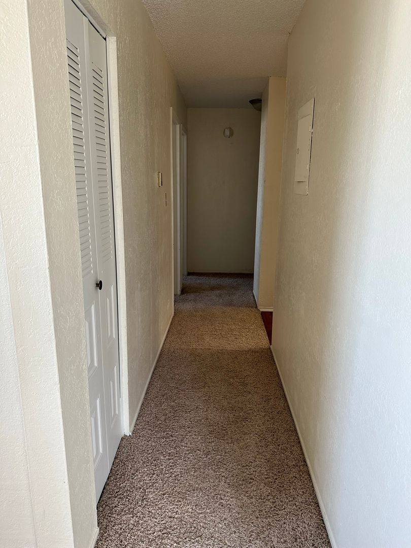 Apartment for rent at 1411 Edinburgh, Rawlins, WY 82301