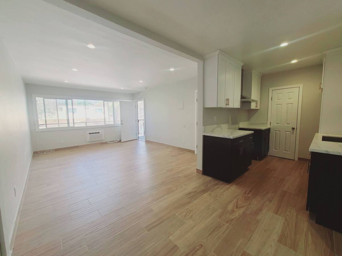 Apartment for rent at 9949 Pinewood Ave, Tujunga, CA 91042