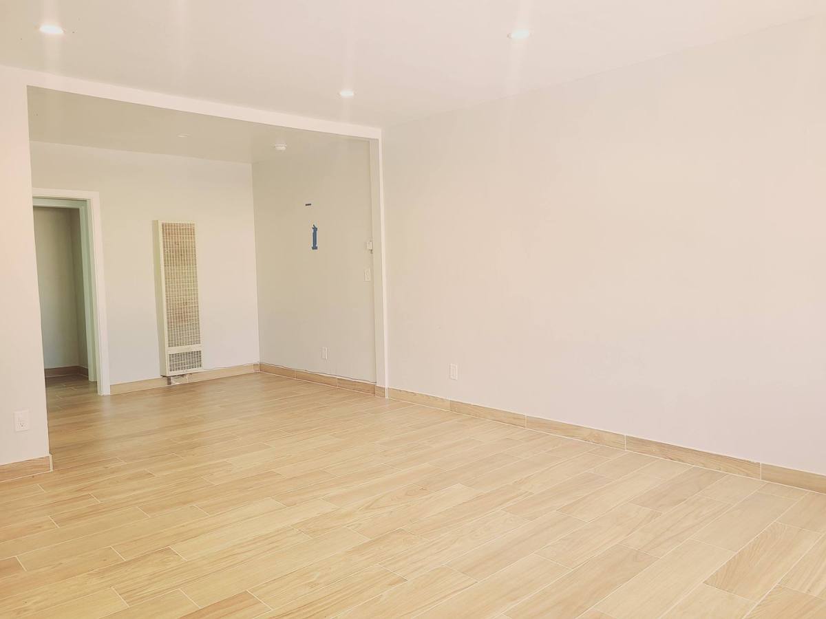 Apartment for rent at 9949 Pinewood Ave, Tujunga, CA 91042