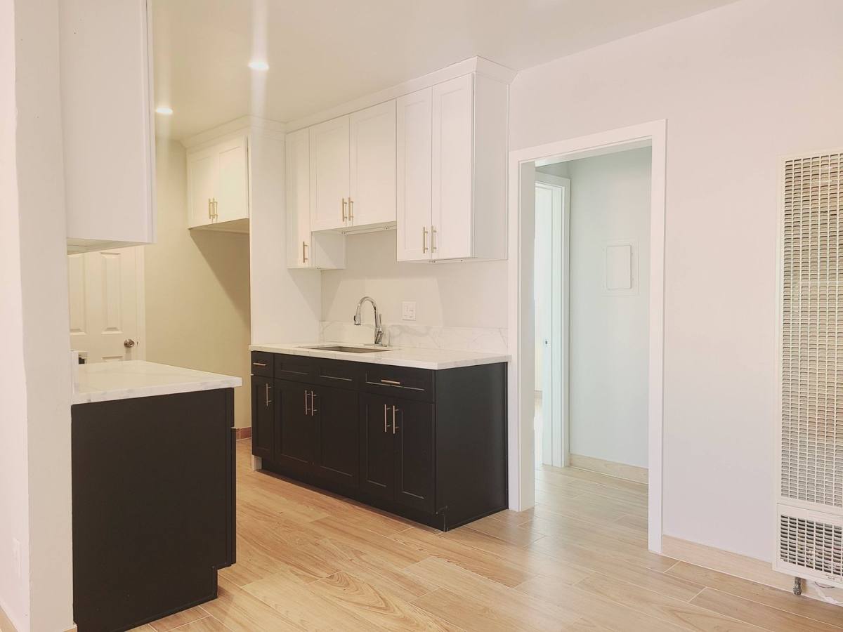 Apartment for rent at 9949 Pinewood Ave, Tujunga, CA 91042