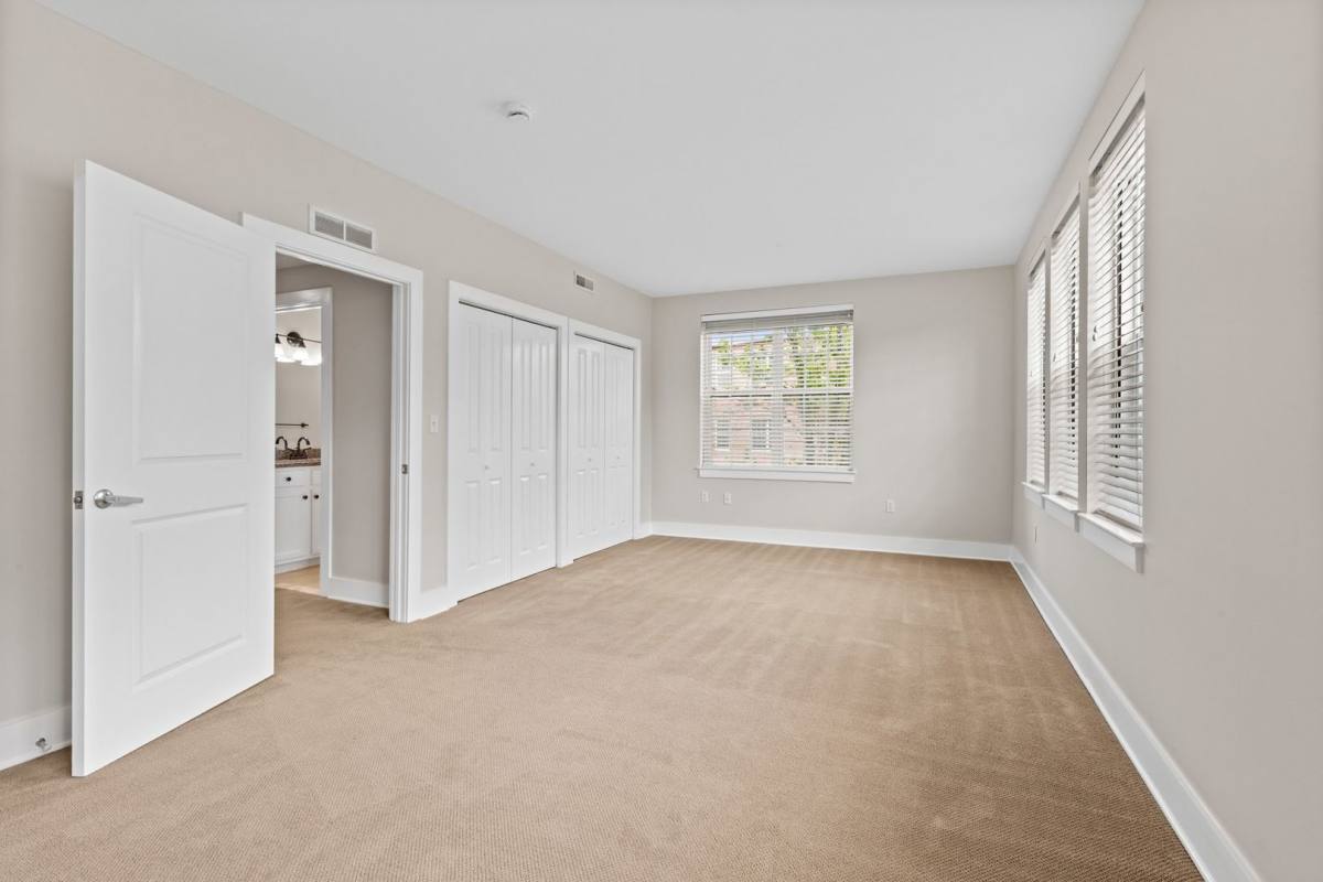 Townhouse for rent at 2 Powder Mill Square, Andover, MA 01810