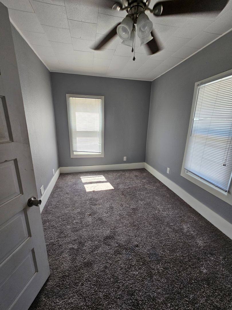 614 51st St, Moline, IL 61265 - House for Rent - Image 5