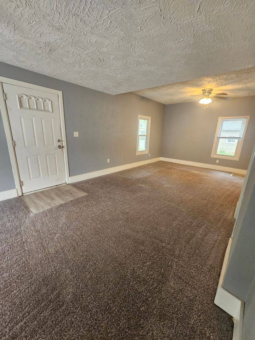 614 51st St, Moline, IL 61265 - House for Rent - Image 8