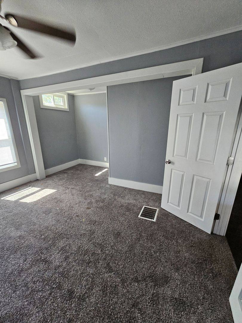 614 51st St, Moline, IL 61265 - House for Rent - Image 2