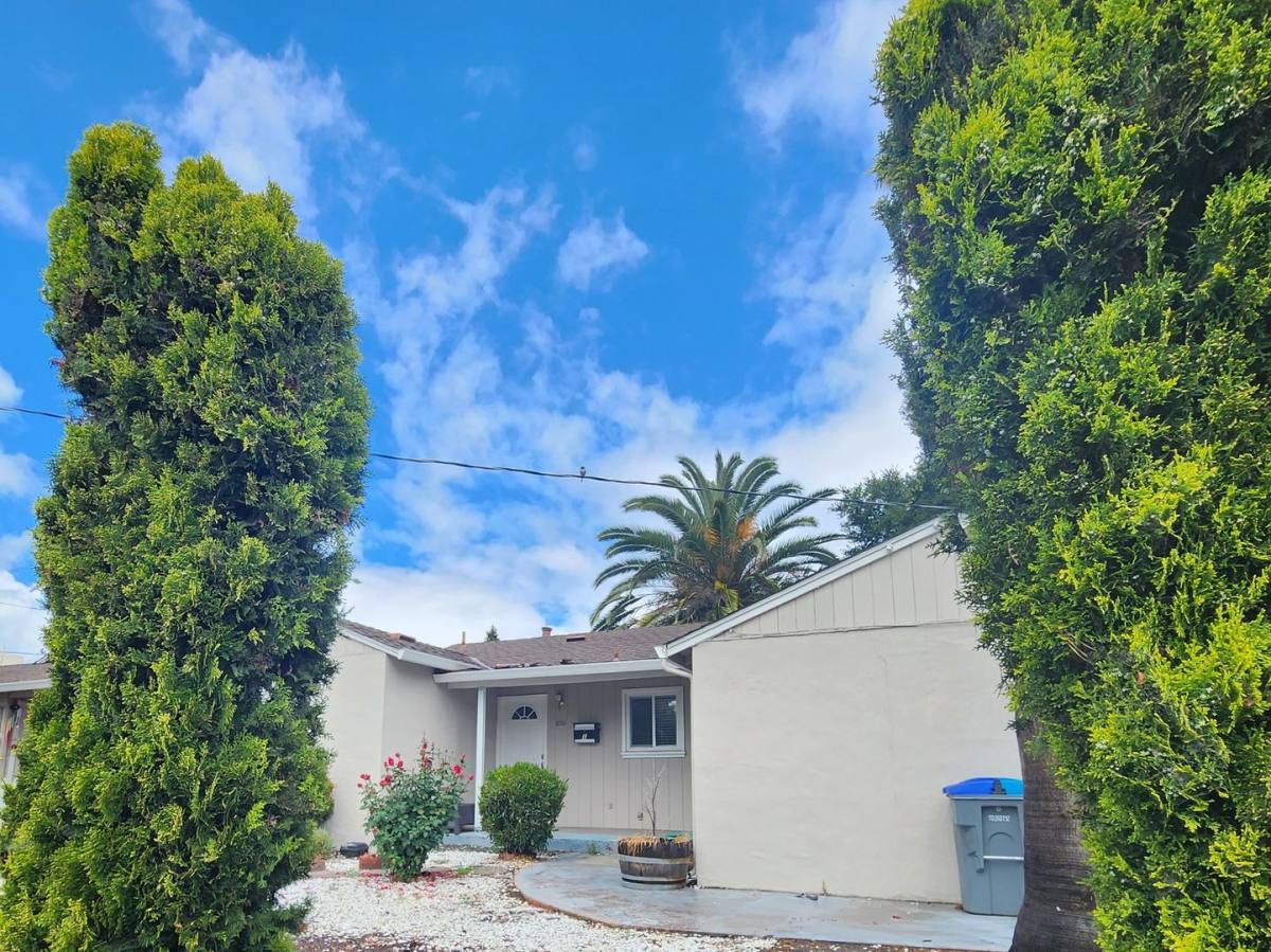 Apartment for rent at 1858 Latham St, Mountain View, CA 94041