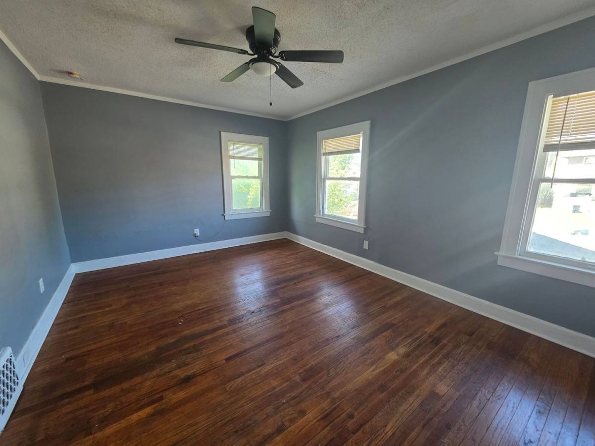 House for rent at 3701 Indiana Ave, Kansas City, MO 64128