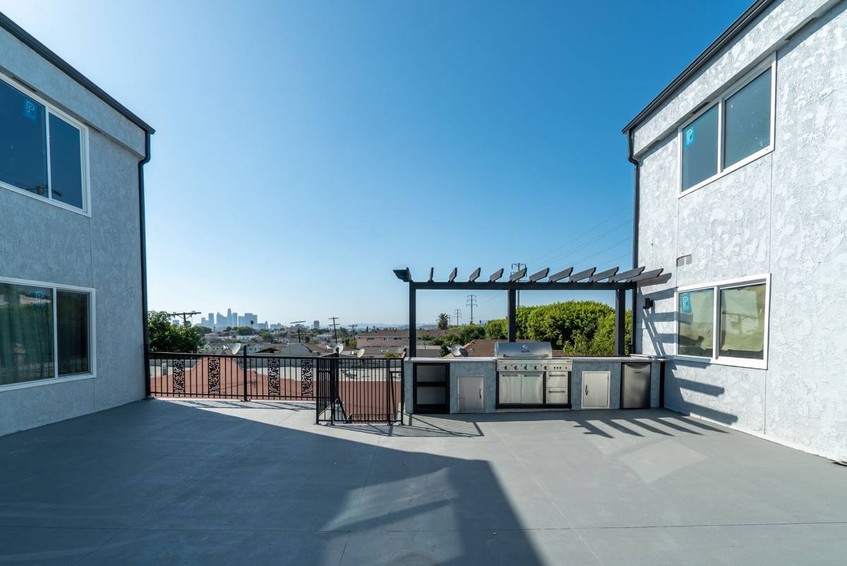 Apartment for rent at 3168 Wabash Ave, Los Angeles, CA 90063