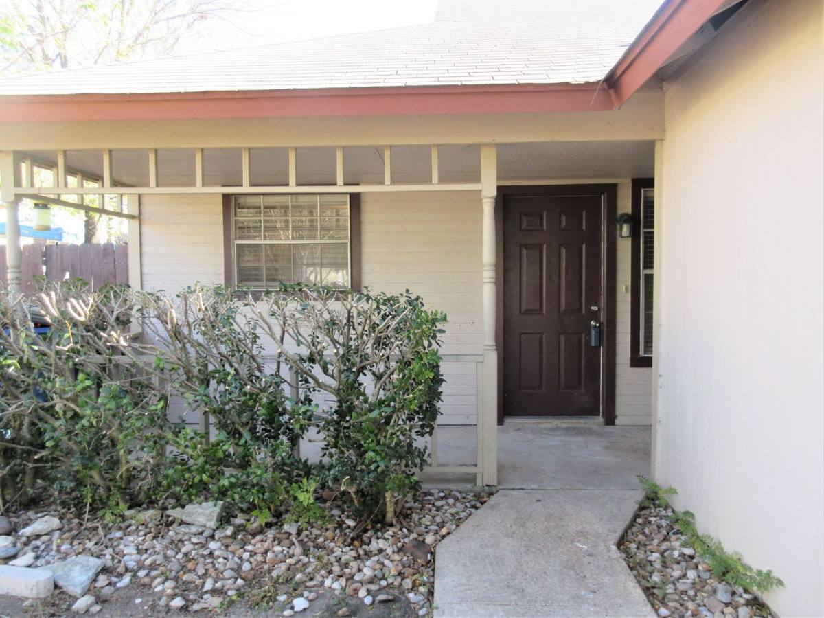 Apartment for rent at 12321 Patron Dr, Austin, TX 78758